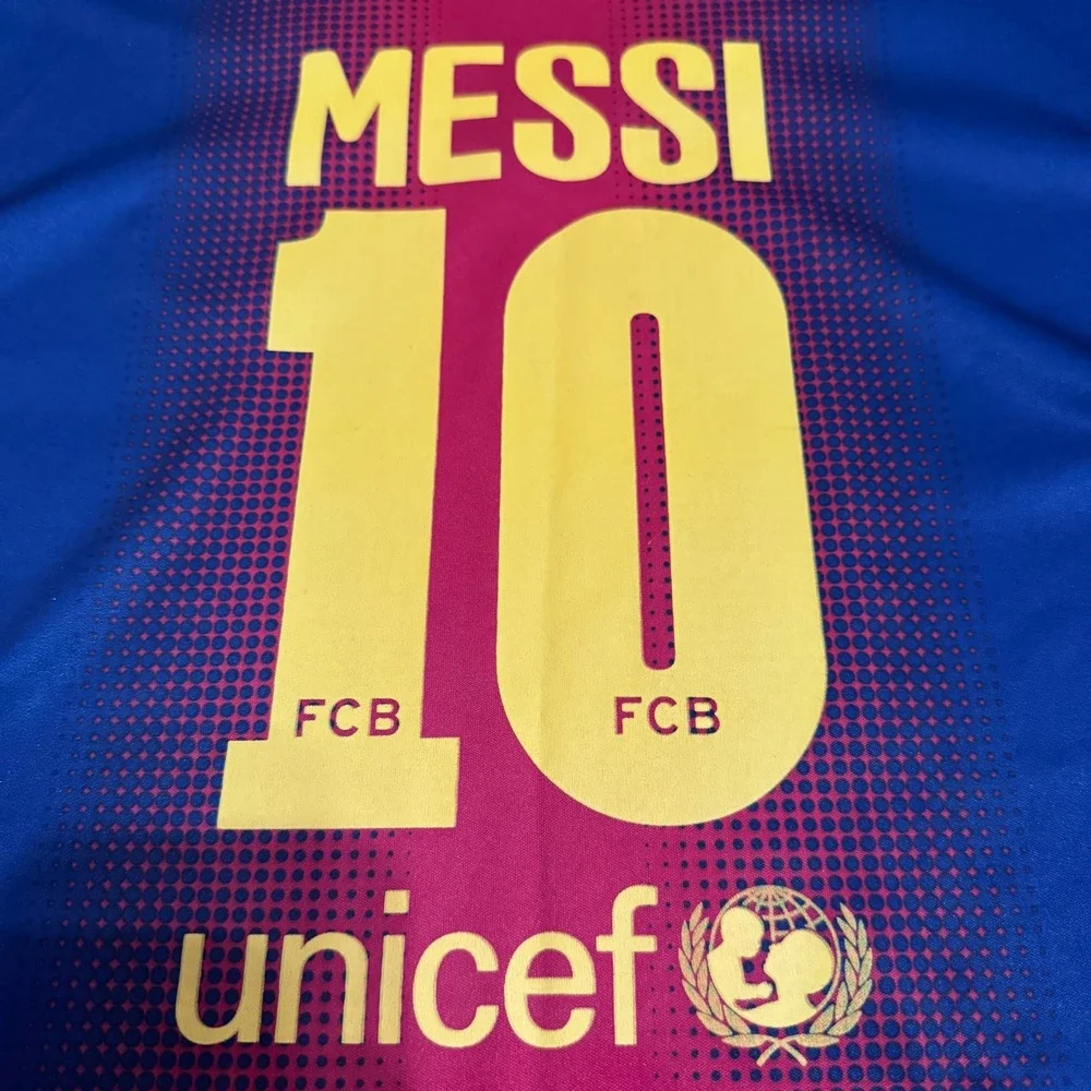 Kids FC Barcelona Messi 10 Soccer Jersey Blue Red Qatar Foundation Size L